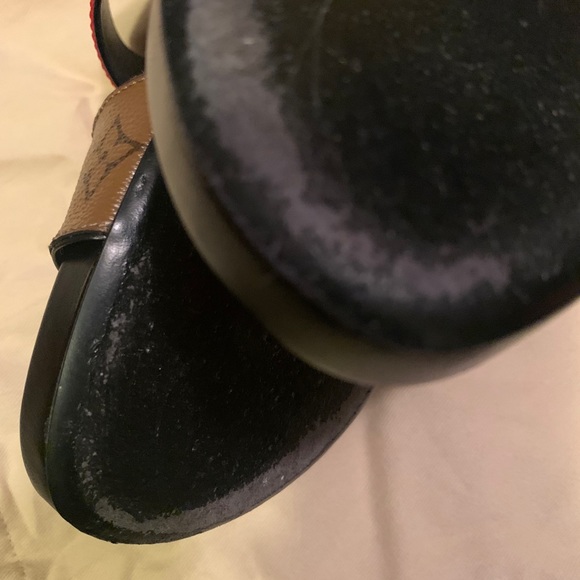 Louis Vuitton Slides Limited addition!!! - Picture 6 of 8